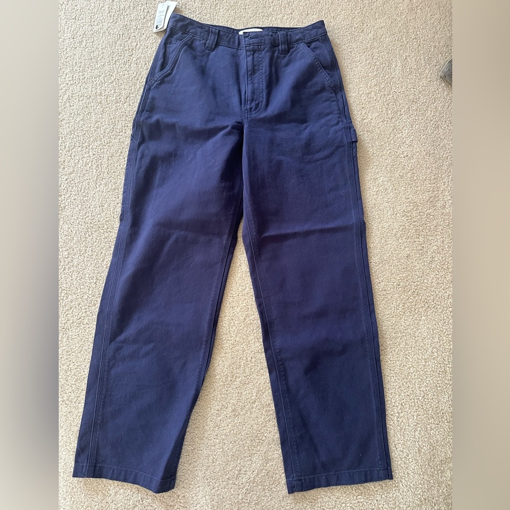ARITZIA Cargo Jeans!! NWT. Size 8